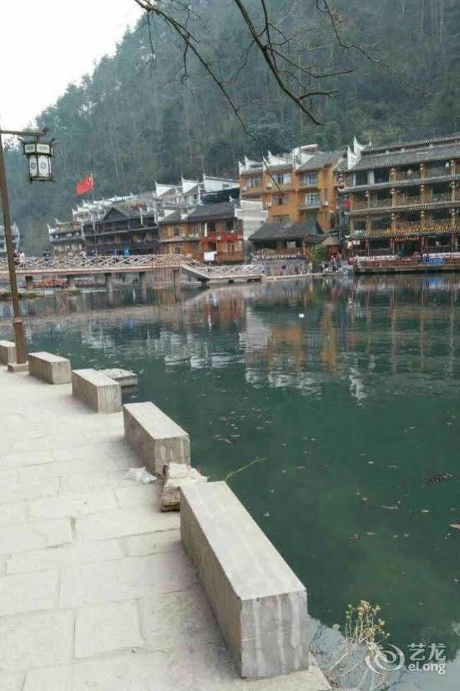 Fenghuang Waitin For You Inn Fenghuang County Exterior photo