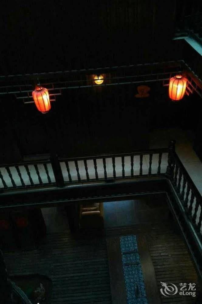 Fenghuang Waitin For You Inn Fenghuang County Exterior photo