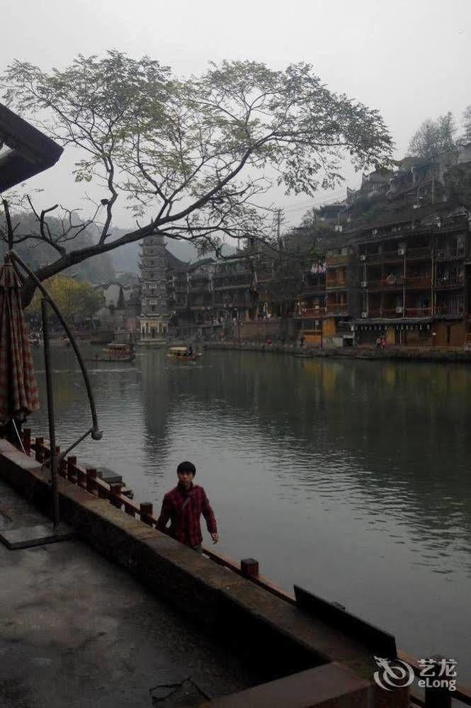 Fenghuang Waitin For You Inn Fenghuang County Exterior photo